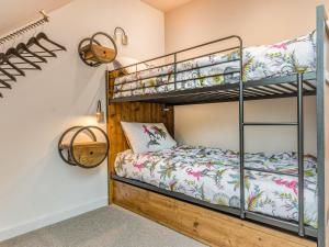 The Aviary-Uk44382