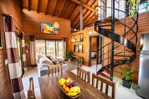 Cabana Perfeita a 800m da Praia - Lareira externa, Quintal Amplo, Pet Friendly, Ar condicionado, Netflix e Conforto completo - Mirim