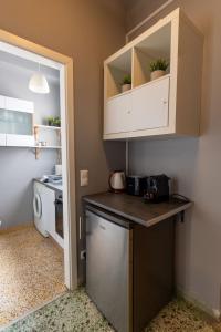 Jacuzzi Patio & Acropolis view 2-BD Retreat