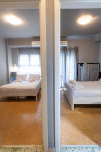 Jacuzzi Patio & Acropolis view 2-BD Retreat