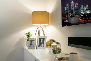 Urban Chic - Chiltern and Baker