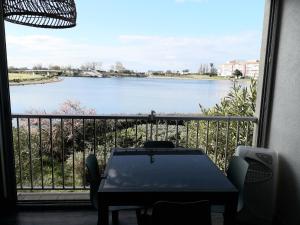 Coquet T3 bord lagon bras de mer cap dAgde