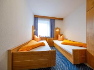 Holiday Home Kleewein by Interhome