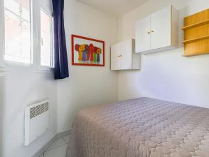 Appartements Apartment L'Ange Gardien-2 by Interhome : photos des chambres