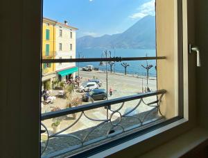 Casa Hygge - Lake Front - Photographers Art Home