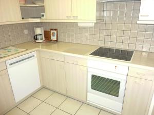 Apartment Blumenweg 8 by Interhome