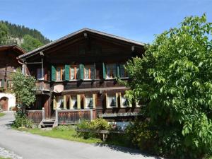 Apartment Mittaghorn by Interhome