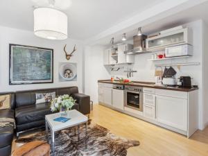 Apartment Bristol Apt-S by Interhome