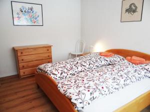 Apartment Blumenweg 6 by Interhome