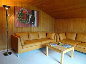 Apartment Chalet Heureka-Horbis by Interhome