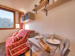 Studio Vostok Zodiaque-80 by Interhome