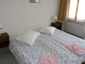 Apartment Mireille Nr- 4 by Interhome