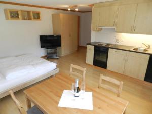 Apartment Studio Rinderbergblick by Interhome