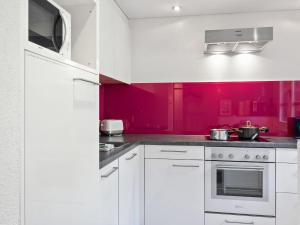 Apartment Aragon P36 by Interhome