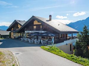 Apartment Zurschmitten 12 1- UG Süd by Interhome