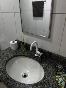 Apartamento de 2 quartos Possuã, até 4 pessoas com cozinha