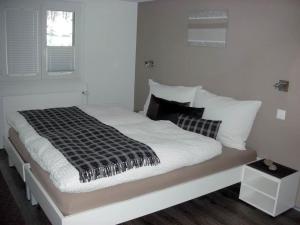 Apartment Bergfreude Kuonen by Interhome