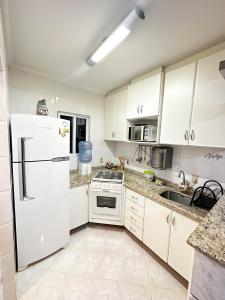 Apartamento em Condomínio Bromélias - Bombinhas SC