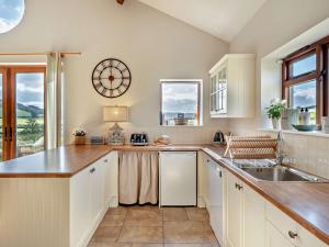 3 Bed in Sherborne 65854