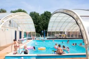 Glamping Twente - 许托夫