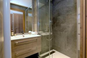 Chalets Confortable chalet in the heart of the village : Maison 4 Chambres