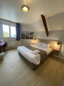 Hotels Kyriad Saint Fargeau Ponthierry - Apollonia : photos des chambres
