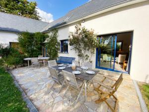 Maisons de vacances KERBELEM - Jardin, Terrasse, Plages 3km - C29 : Maison 4 Chambres