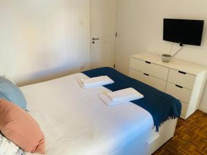 Estoril 2 bedrooms by the Beach