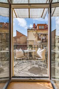 Next to Cathedral Square, Stylish 2BD Gem, Skapo St