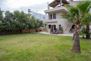 Natalias Apartment in Tavronitis