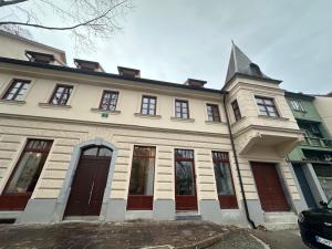 Karlovška Duplex Urban Apartment