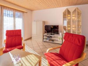 Apartment Hübeli - Moosmatten by Interhome