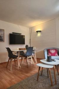 Apartment Am Sonnenhang by Interhome