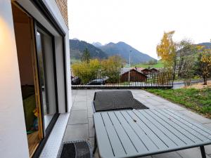 Apartment Gletscherhorn Sockelgeschoss Südwest by Interhome