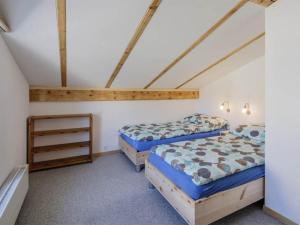 Apartment Guarda Val Müller Lärchensitz by Interhome