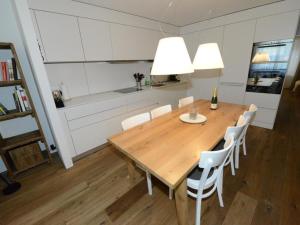 Apartment Uehlinger Corona by Interhome