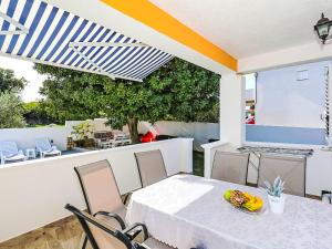 Holiday Home Karlo by Interhome