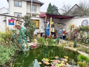 Apartment Garden Suite by Interhome