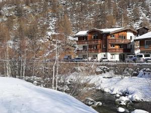 Apartment Alpin Smile by Interhome