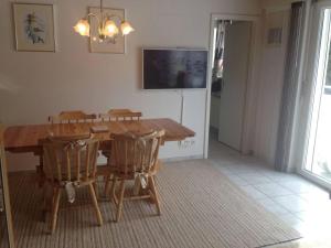 Apartment Ferienwohnung Montana-Staub by Interhome