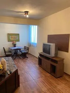 Ludmilla Azevedo - 加克内