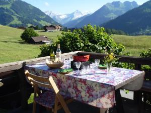 Apartment Aerneli- Chalet by Interhome