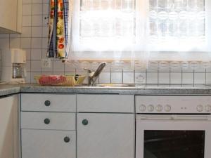 Apartment Alpentraum by Interhome