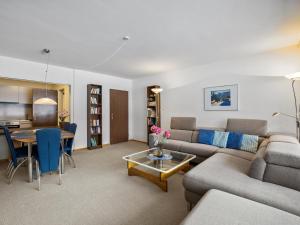 Apartment Triangel A Freund by Interhome