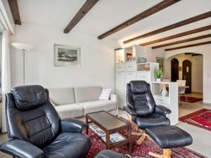 Apartment Al Prada 3-1-a by Interhome