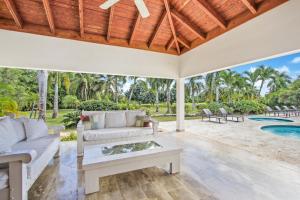 Casa de Campo villa – Luxurious villa up to 12 people with pool jacuzzi golf