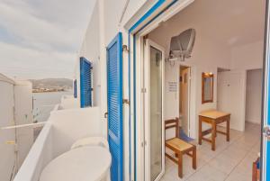 Paris Rooms Antiparos Greece