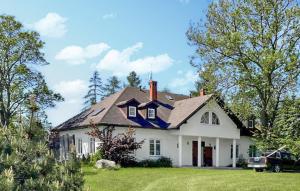 12 Bedroom Stunning Home In Debina - 3hvězdičkové hotely ve městě Debina