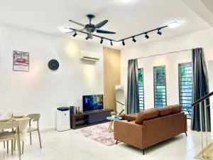16Pax House Landed Setia Alam Mall SCCC Wi-Fi TV - Kampong Batu Belah