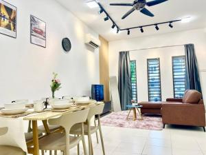 16Pax House Landed Setia Alam Mall SCCC Wi-Fi TV